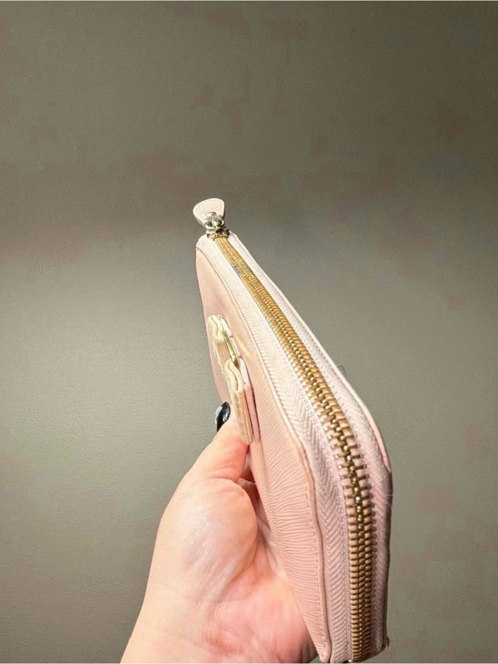 Salvatore Ferragamo Light Pink Bow Zip-Around Wallet with COA